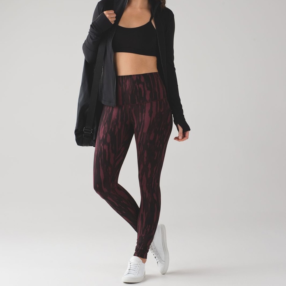 Lululemon Maroon& Black Patterned Leggings
